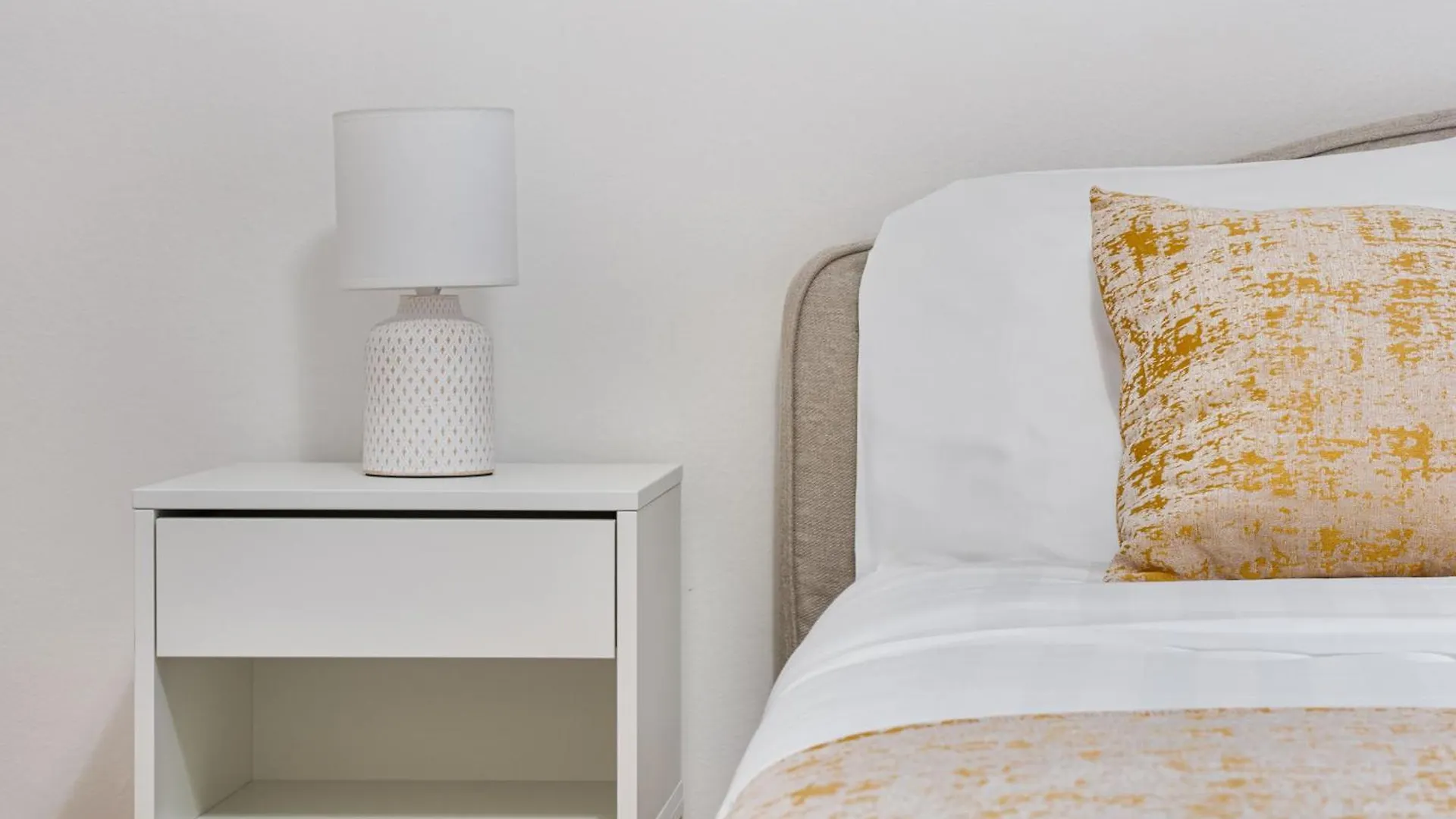 Luxury Apartment - Central, 10 Min From Duomo