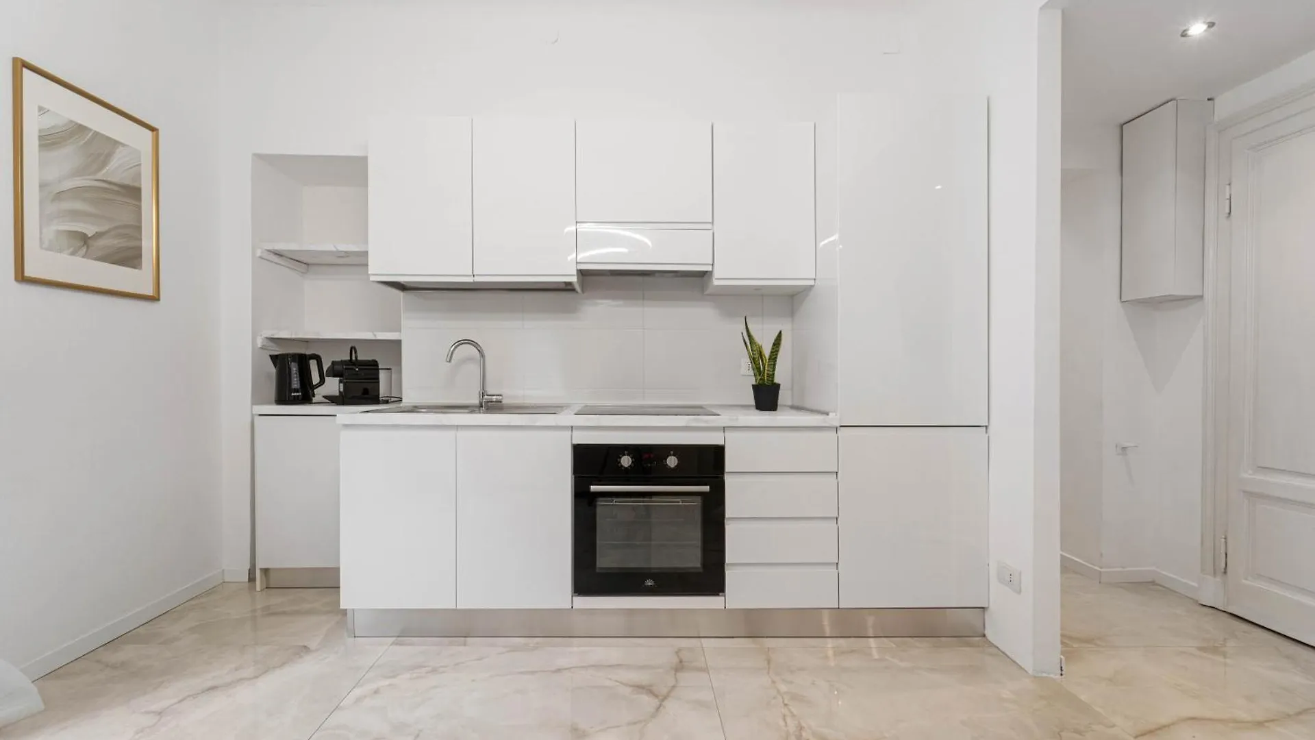 Luxury Apartment - Central, 10 Min From Duomo 0*, Milão